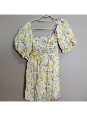 Trixxi  Lemon Print Dress With Puff Shoulders Size Medium
